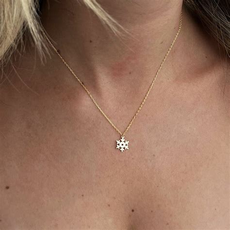 Snowflake Necklace - Etsy