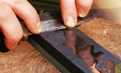 Best Knife Sharpening Stone for Beginners - Full Guide