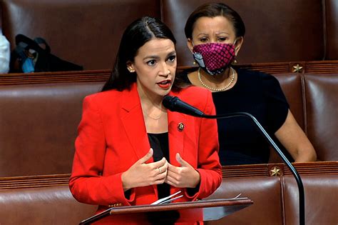 Aoc Boyfriend : Aoc Responds To Claims She Lied About Her Experience ...