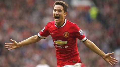 Ander Herrera confident Manchester United can secure Champions League ...