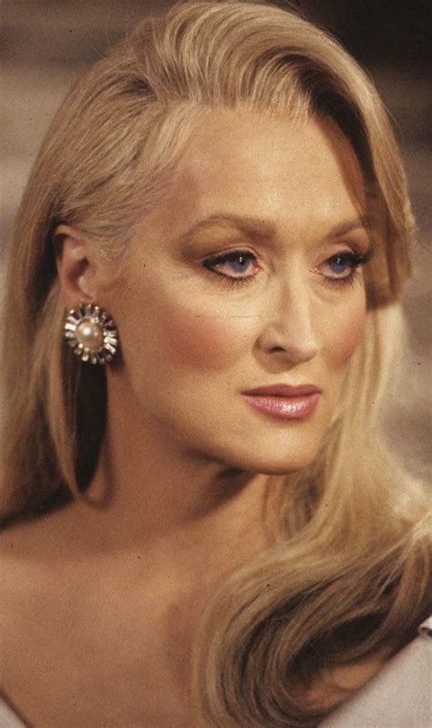 Pin by Aria on 𝓜𝓔𝓡𝓨𝓛𝓢𝓣𝓡𝓔𝓔𝓟𝓘𝓢𝓜𝓞𝓜𝓣𝓗𝓔𝓡 | Death becomes her, Meryl streep ...