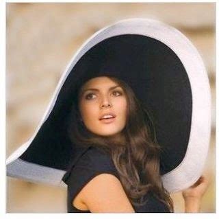 Large Floppy Hats, que no falten este verano|Trendy U|blog de tendencias de moda y belleza para ...