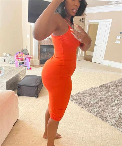 Porsha Williams Posts Body Positive Mirror Selfie on Instagram