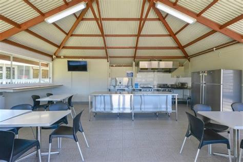 NRMA SYDNEY LAKESIDE HOLIDAY PARK (AU$135): 2024 Prices & Reviews (North Narrabeen) - Photos of ...