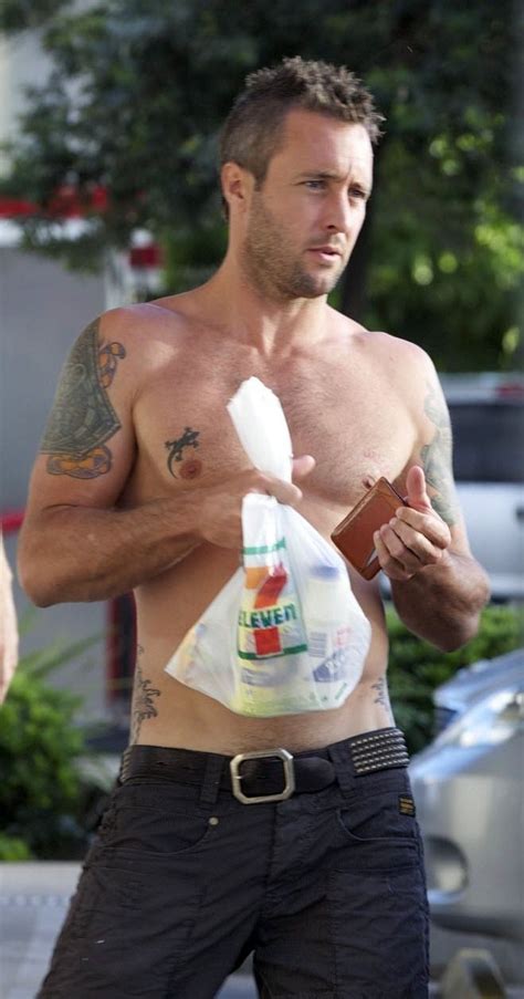 #AlexOLoughlin ’s Tattoos (Part 1) – What is Real and What is Not? | Alex o'loughlin, Hawaii ...