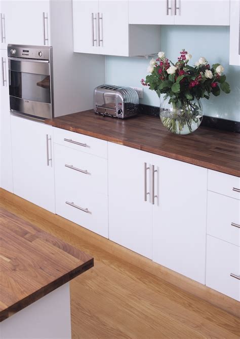 Walnut Engineered Worktop Premium 2490 x 1067 x 38 mm - The Natural Wood Floor Co