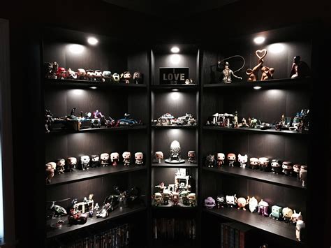 My husband and I got some sweet new shelves for our toys • /r/funkopop | Diseños de literas ...