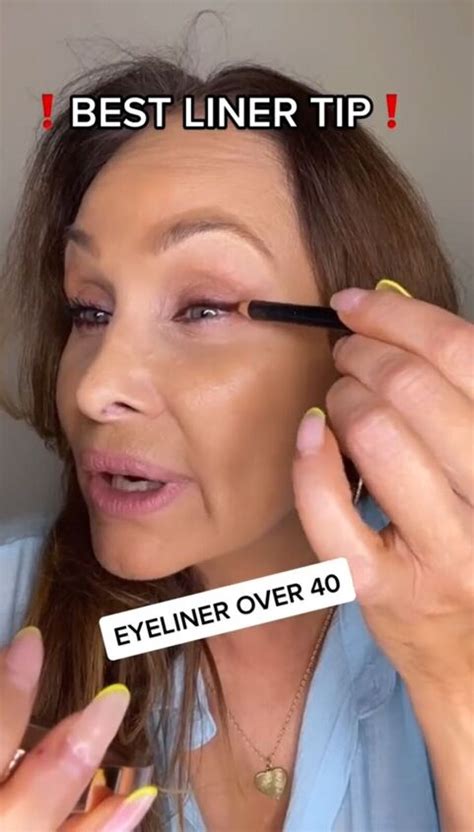 How to Apply Eyeliner for My Women Over 40 | Upstyle