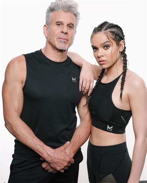 Hailee Steinfeld Parents: Meet her fitness trainer father | Hailee ...