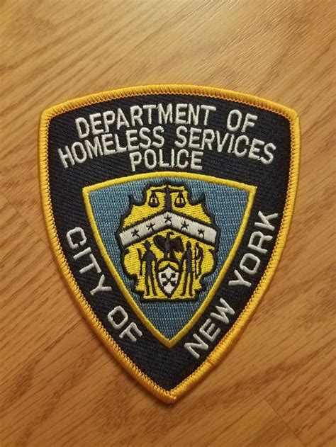 Pin di Jeff Hamilton su my new york police patch collection