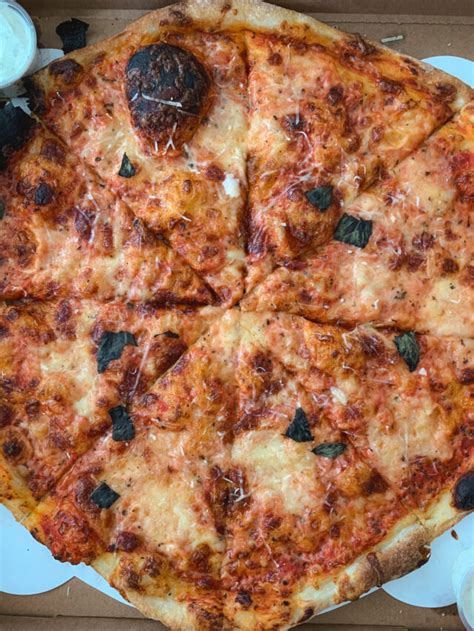 11 Best Pizza Delivery Spots in Toronto to Order