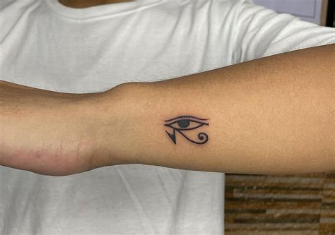 Discover more than 84 horus eye tattoo best - in.cdgdbentre