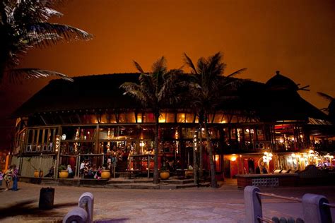 KIM'S SOUTH AFRICA: MOYO AFRICAN SPICE RESTAURANT DURBAN USHAKA BEACH