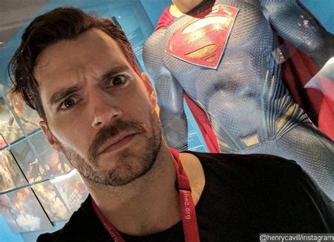 Henry Cavill Addresses 'Justice League' 'Mustache Fiasco' With Hilarious Instagram Post