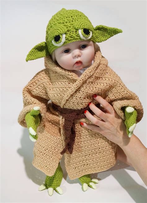 Free Yoda Crochet Pattern