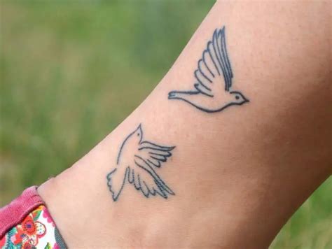 Update more than 76 two doves tattoo super hot - in.coedo.com.vn