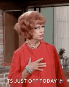 Agnes Moorehead Bewitched GIF - Agnes Moorehead Bewitched Endora - Discover & Share GIFs