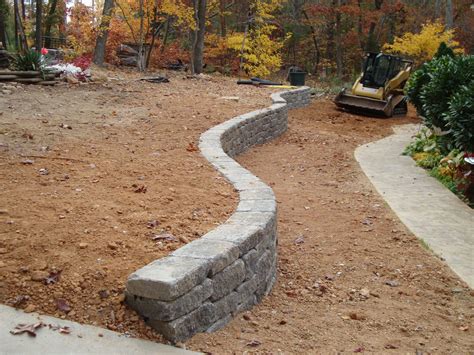 Simple Retaining Wall Ideas For Sloped Backyard