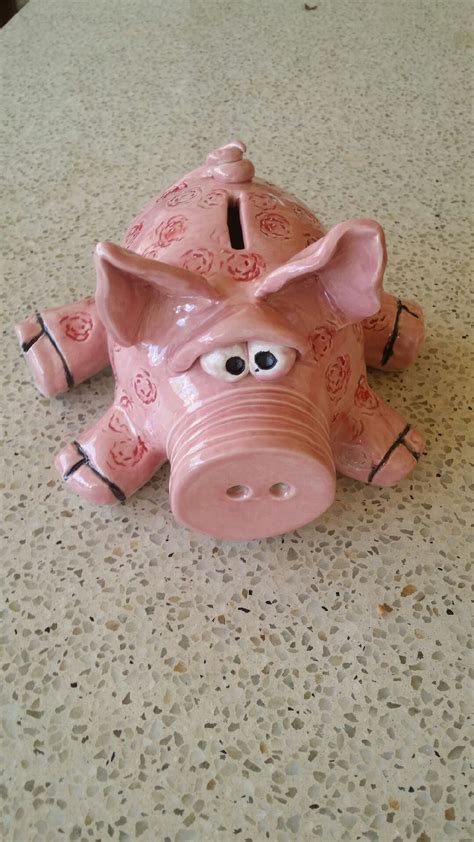 Hand made little piggy bank. | Piggy bank, Piggy, Crafts to do