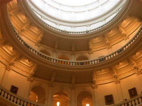 Inside the Austin Capitol Building | Grobetrotter