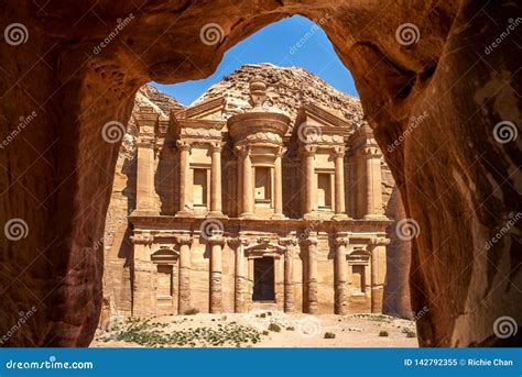 Ad Deir the Monastery at Petra, Jodan Stock Image - Image of khazneh ...