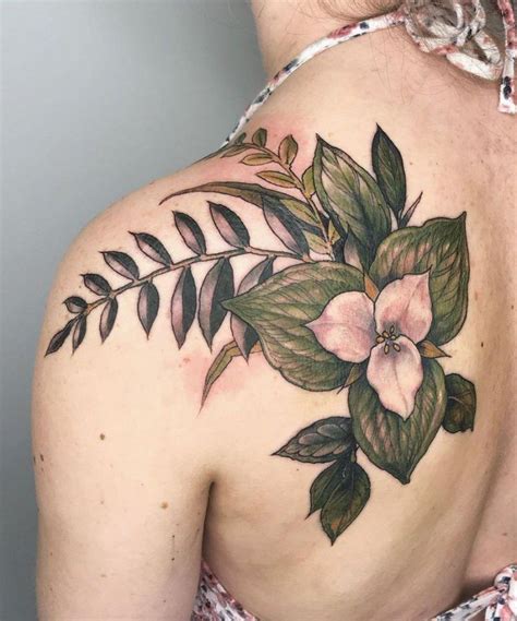 30 Pretty Trillium Tattoos You Can Copy | Tattoos, Get a tattoo, Tattoo you