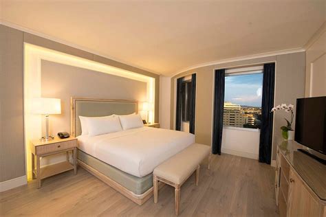 Hilton Colon Guayaquil Rooms: Pictures & Reviews - Tripadvisor