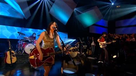 KT Tunstall - Suddenly I See (Live 2009) - YouTube