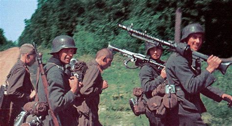 World War II in Pictures: Color Photos of World War II Part 10: Soldiers