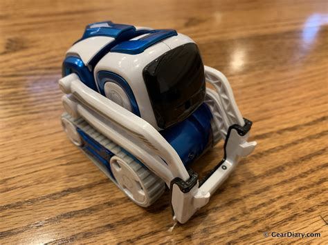 Anki Cozmo Is a Robot That's Fun for the Whole Family | GearDiary