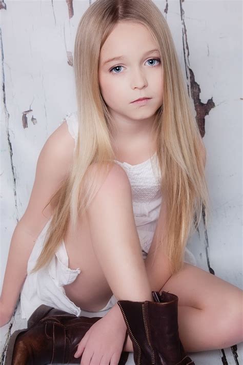 Bella Webster - Mentor Model Agency | Long hair styles, Hair styles, Beauty