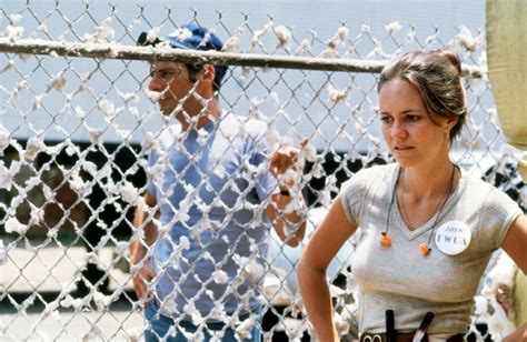 Sally Field Movies | 13 Best Films You Must See - The Cinemaholic