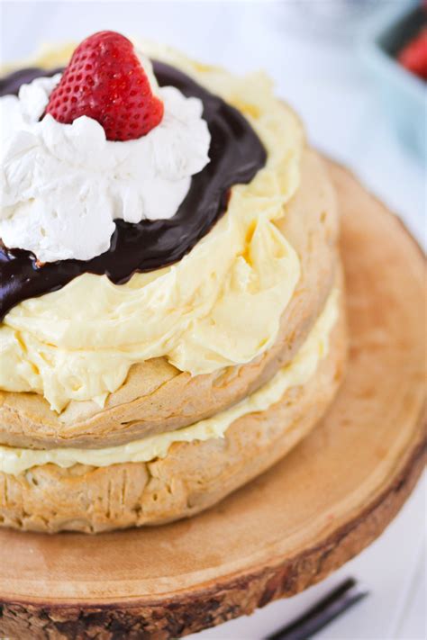 Mile High Cream Puff Cake | HuffPost Life