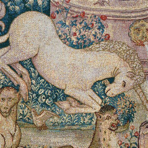 Unicorn at Fountain Contemporary Woven Wall Tapestry Medieval Wall Han – AUSWONDERLAND