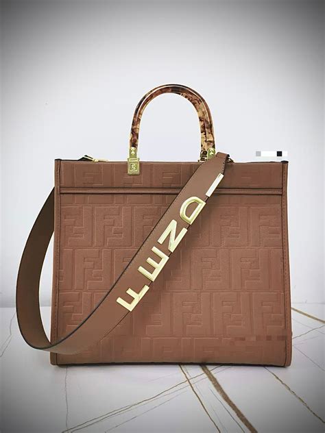 Buy FENDI ROMA SUNSHINE EMBOSSED KHAKI TOTE BAG - Online