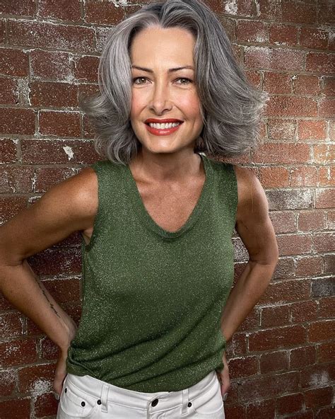 Beautiful Women Over 50, Beautiful Old Woman, Pretty Woman, Going Gray Gracefully, Aging ...