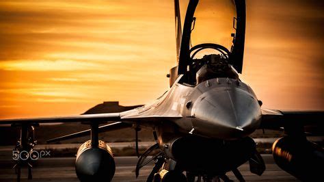 F-16 sunset - Stunning scenary and backdrop for this F-16 | Aircraft, Fighter aircraft, Fighter jets