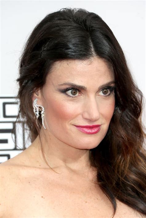 Idina Menzel | Hair and Makeup at the American Music Awards 2016 | POPSUGAR Beauty Australia Photo 9