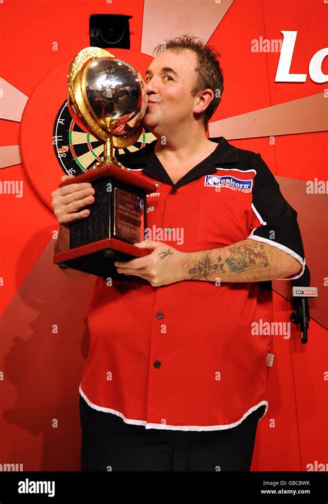 Darts - Ladbrokes.com World Darts Championship - Alexandra Palace Stock ...