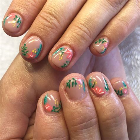 floral-nail-art-designs-for-short-nails-19