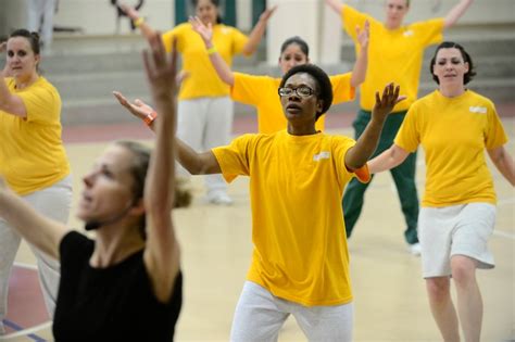 'I Loved Myself for the First Time': Women Prisoners Heal Trauma with Dance - Broadly