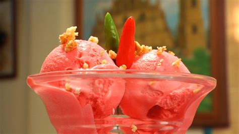 Pop Talk’s hot summer food adventure in Bicol | GMA News Online