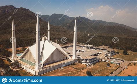 Aerial View To the Main Faisal Mosque, Pakistan Stock Image - Image of ...