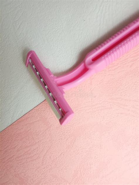 Close Up Flat Lay Pink Woman Shaver at Pink and White Background Stock Photo - Image of ...