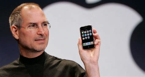 Seguridad Apple: El iPhone que Steve Jobs presentó en 2007 no funcionaba