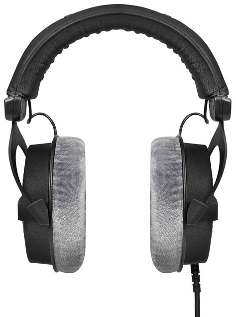 Review: beyerdynamic DT 990 Pro Studio Headphones