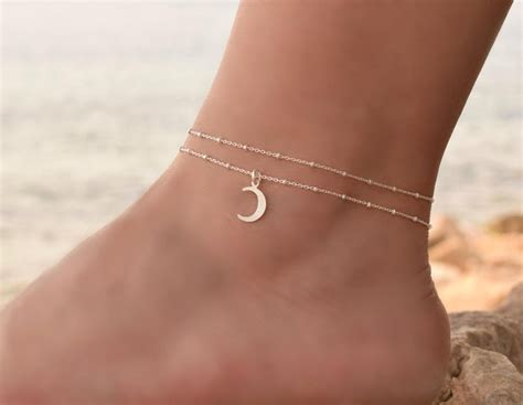 Enhance the beauty of your ankle by wearing unique anklet - TechStory