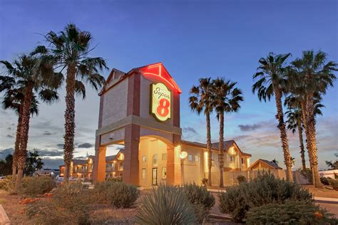 Super 8 by Wyndham Tucson/Grant Road Area AZ | Tucson, AZ Hotels