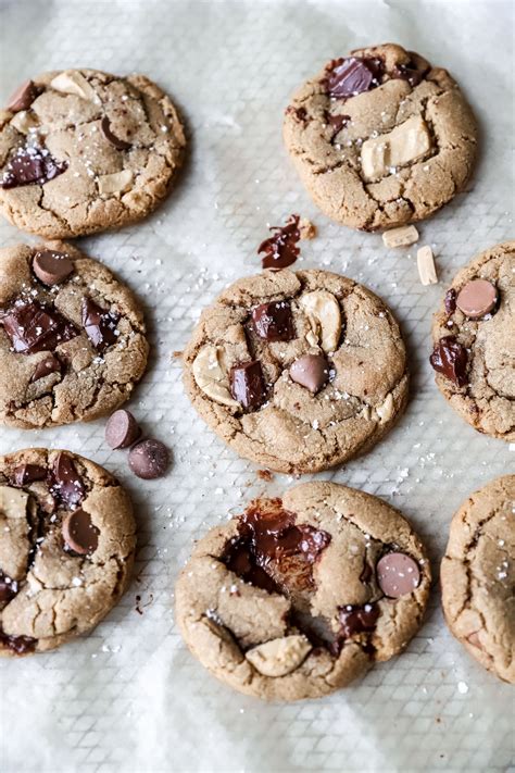 Decadent Hazelnut Praline Cookies