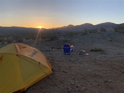 Sunrise Bonfire out in Barstow Ca. : camping